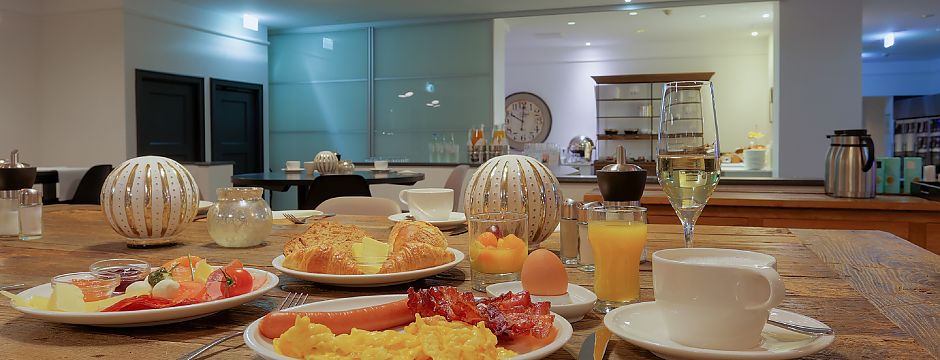 Frühstück im FourSide Plaza Hotel Trier